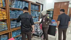 Kejari-Geledah-Bank-Sumsel-Babel-Pagar-Alam-Usut-Dugaan-Korupsi-Pengajuan-KUR.jpg