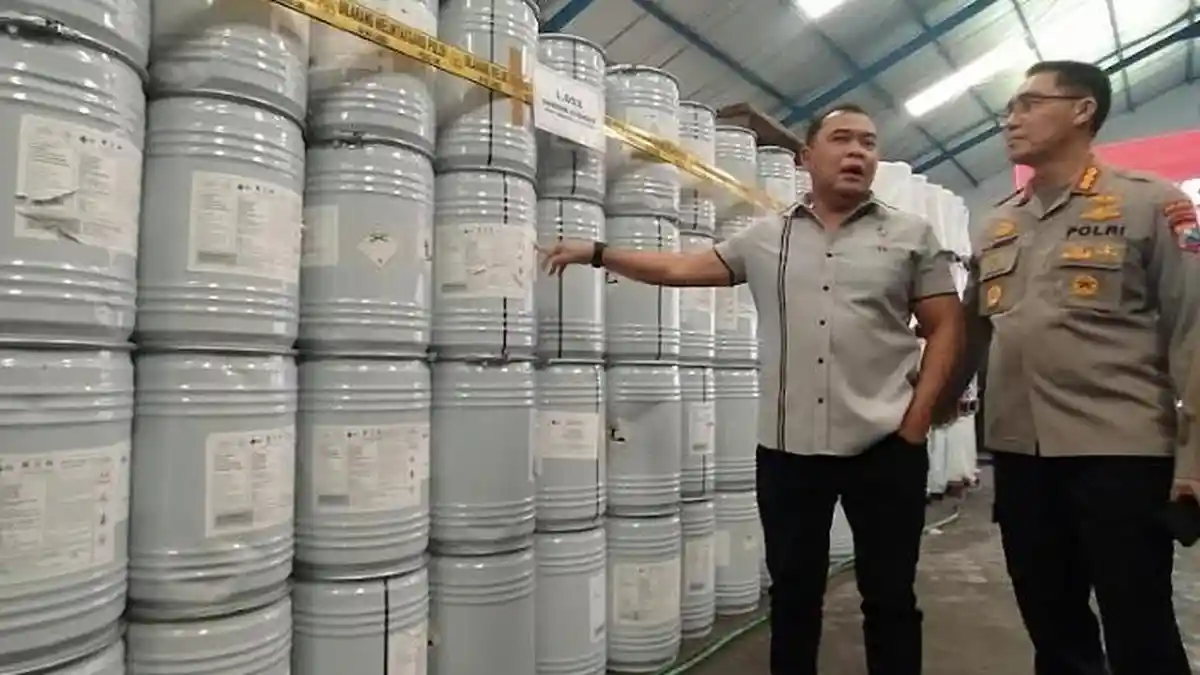 2 Gudang Sianida yang Digrebek Polisi di Tandes dan Gempol Diduga Terkait Mafia Tambang Emas