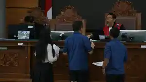 Tim-Hukum-Nadiem-Makarim-serhakn-bukti-praperadilan-tersangka-korupsi-laptop-Chromebook.jpg