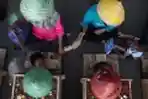 Aksi Kubur Diri Petani Teluk Jambe