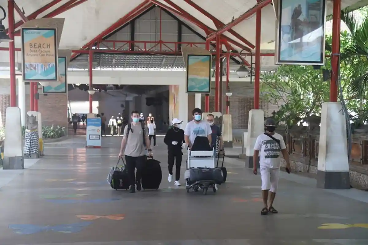 Masuk/Keluar Bali Cukup Pakai Hasil Antigen, Pemerintah Ubah Ketentuan PPDN Melalui Bandara