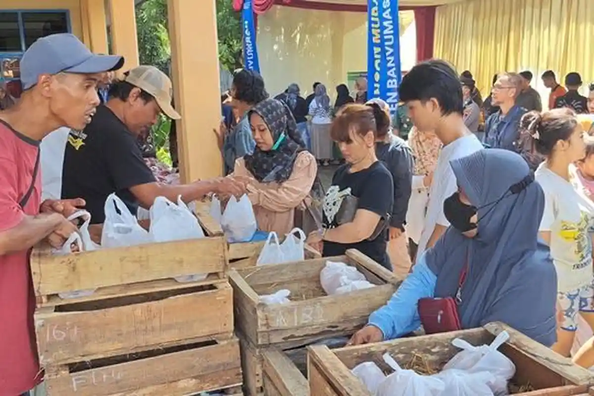 Harga Cabai di Pasar Melonjak, Warga Serbu Pangan Murah di Purwokerto