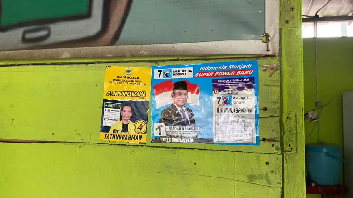 Bawaslu Samarinda Persilahkan Lepas Stiker Caleg tak Berizin yang Ditempel di Rumah Warga