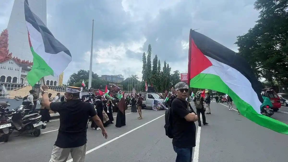 Makassar Long March Peringati Yaumul Quds, Suarakan Solidaritas untuk Palestina dan Iran