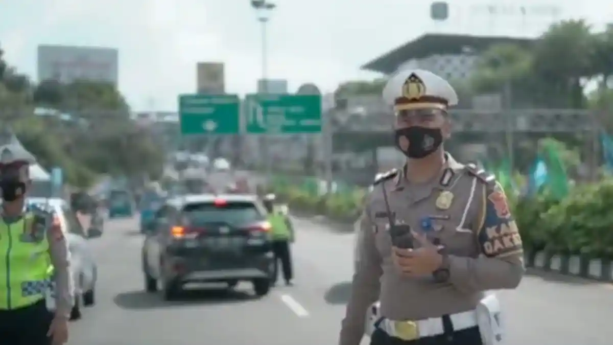 Ganjil Genap Puncak Diberlakukan Hari Ini, Arus Lalu Lintas di Simpang Gadog Lancar