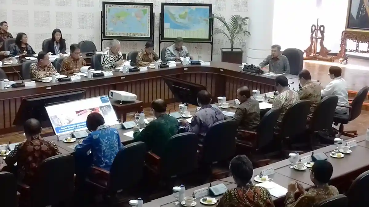 Jusuf Kalla Pimpin Rapat Terbatas Terkait Perdagangan Internasional