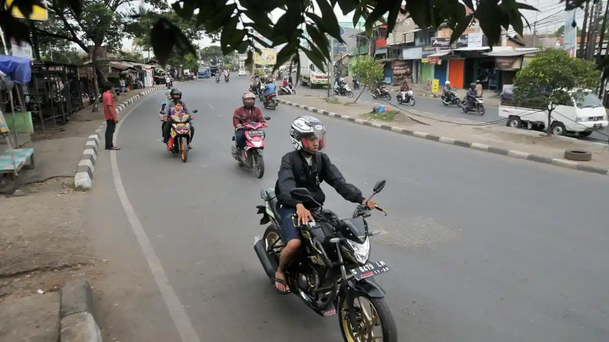 Marak Pengendara Motor Melawan Arus di Jalan Raya, Wakapolrestro Bekasi Ultimatum Bakal Tindak Tegas