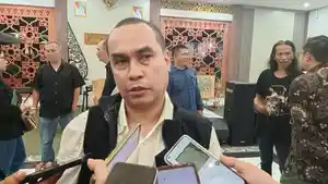 Anggota-Komisi-III-DPRD-Kota-Cirebon-Umar-S-Klau.jpg