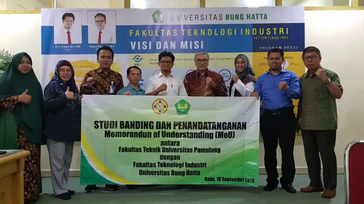 Fakultas Teknik Universitas Pamulang Serpong Studi Banding ke FTI Universitas Bung Hatta