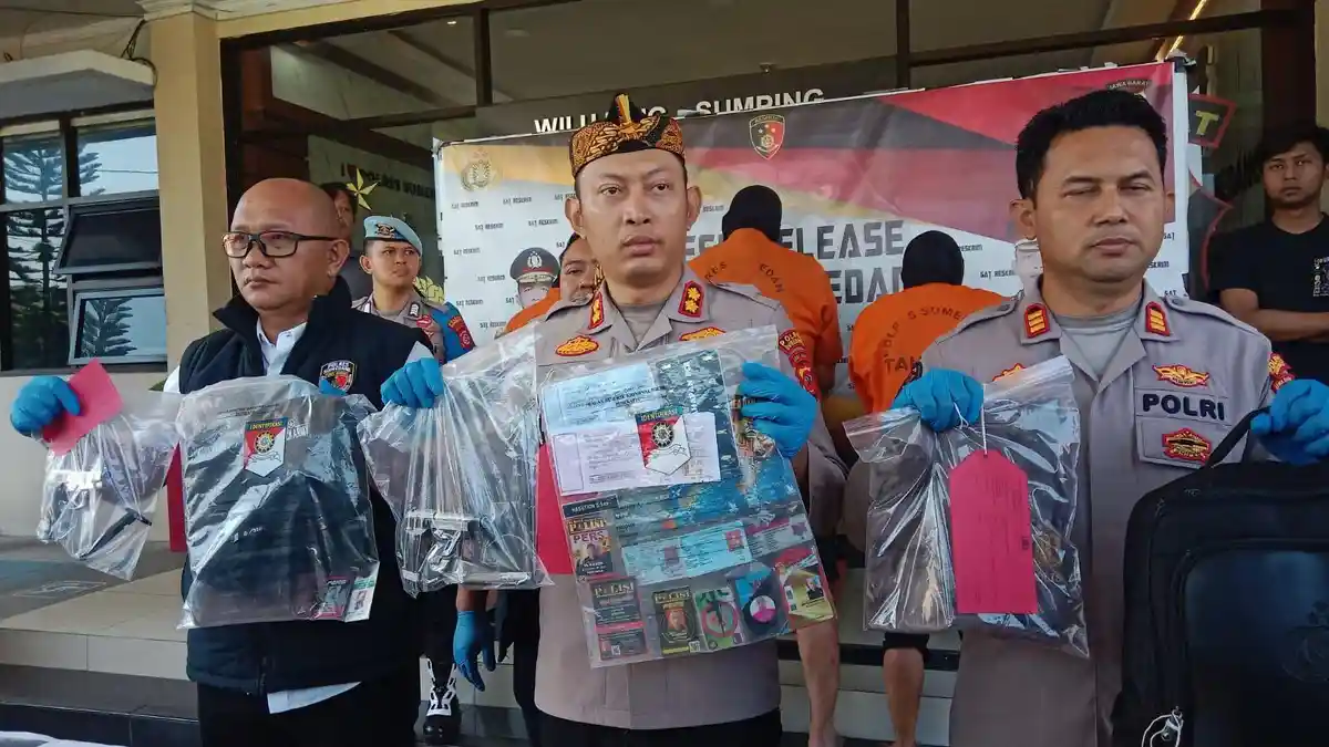 3 Oknum Wartawan Rampok Mobil Bos Rokok di Sumedang, Korban Dibuang di Tol Pasteur