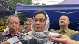 sri-mulyani-melayat-mendiang-faisal-basri-ok.jpg