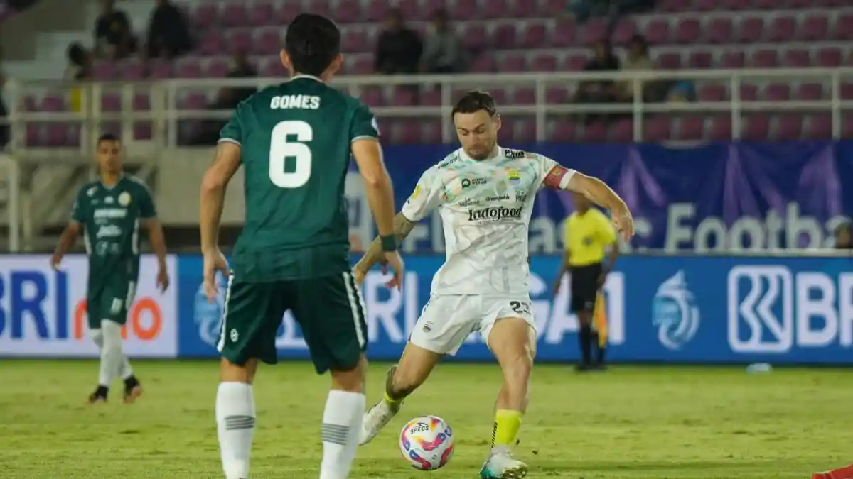 Update Klasemen Liga 1 2024/2025: Persib Bandung Pepet Persebaya di Puncak seusai Libas PSS Sleman