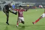 Aksi-David-da-Silva-DDS-di-laga-Bali-United-vs-Malut-United.jpg