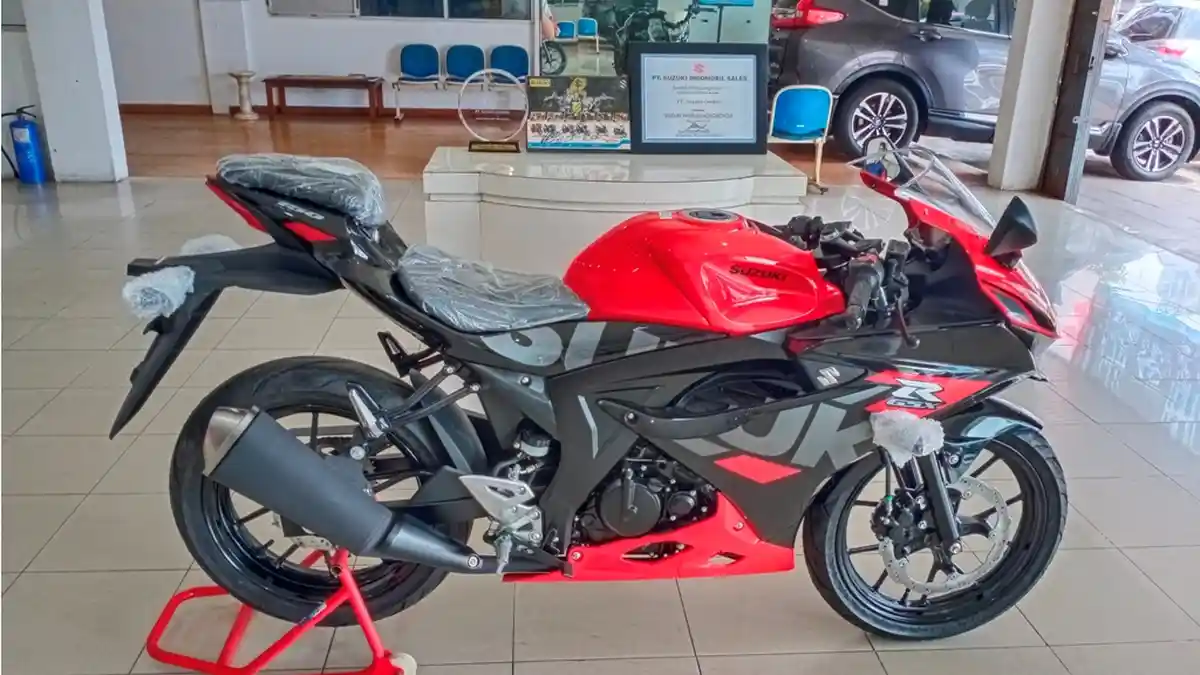 Info Motor Terbaru, Varian Warna Suzuki GSX-R150 di Lampung