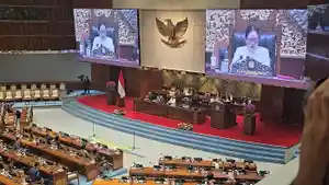rapat-paripurnaaaaa-puan.jpg