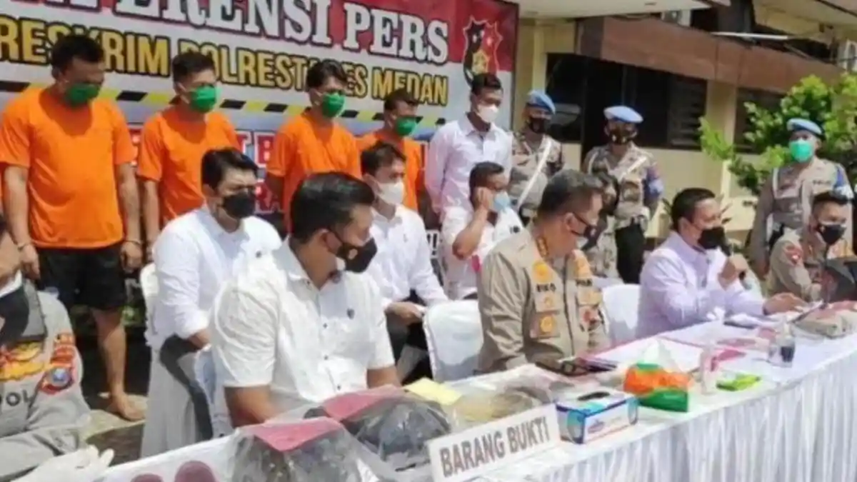 Oknum Wartawan Minta Tambahan Uang Tutup Mulut Perjudian di Medan Disirami Air Keras oleh Korbannya