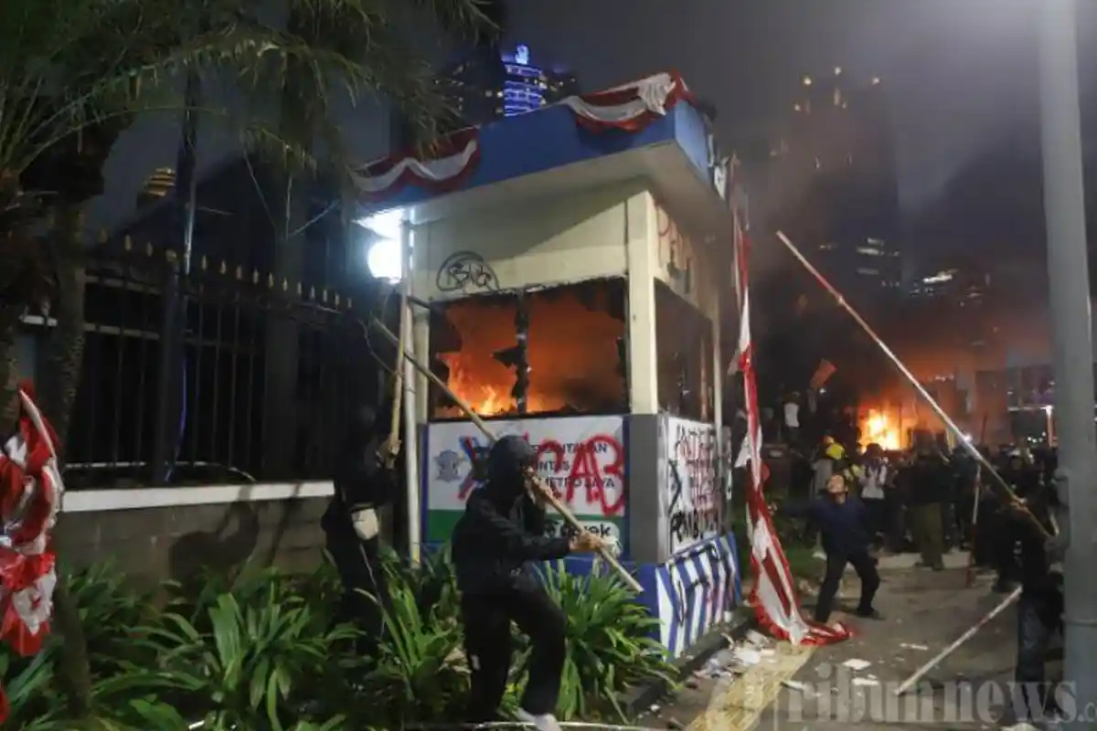 Polda Metro Jaya Amankan 1.240 Terduga Pelaku Perusakan dan Penjarahan: Mayoritas dari Luar Jakarta