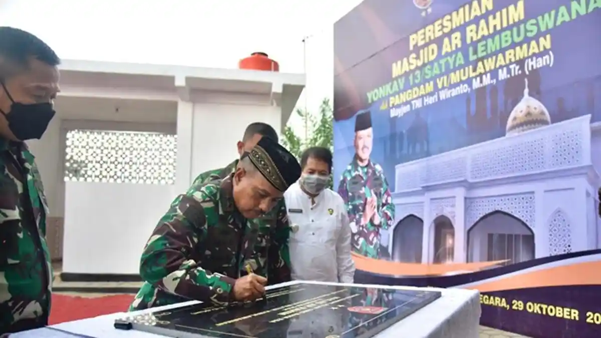 Resmikan Masjid Ar-Rahim, Pangdam Berharap Personel Yonkav 13/SL Lebih Dekat dengan Sang Pencipta