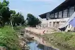 Petani Tambak Lawan Proyek Padel di Keputih Surabaya yang Serobot Sungai, Tunggu Aksi Pemerintah