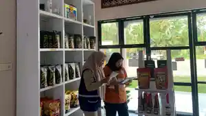 Stock-opname-produk-yang-rutin-dilakukan-setiap-awal-bulan-di-Bagas-Silua.jpg