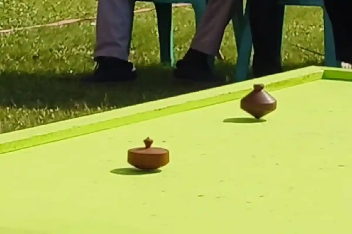 Gasing Lintas Kecamatan Beradu di Irau Malinau Kaltara, Putaran Terpanjang jadi Juara