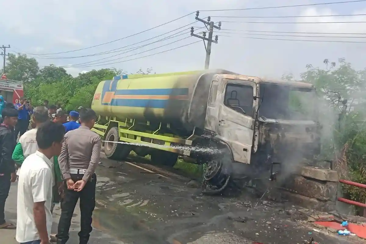 Sopir Truk Tangki Kabur setelah Tabrak Pemotor di Jalintim Mesuji hingga Tewas