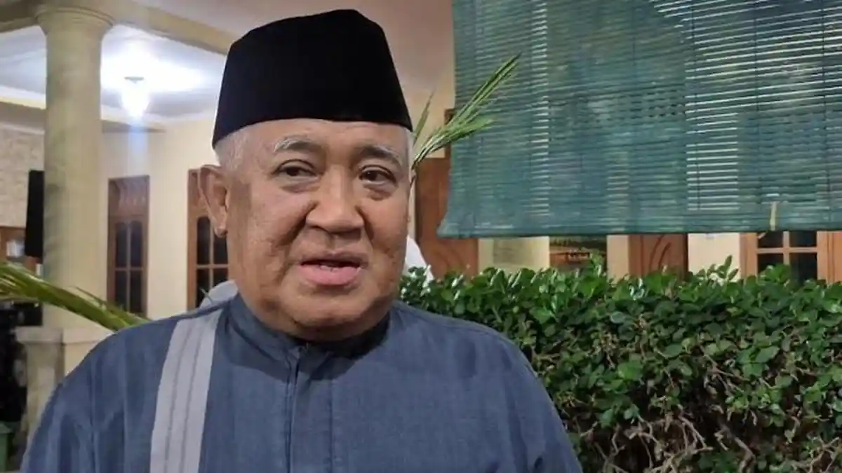 Melayat ke KH Amal Fathullah Zarkasyi PMDG Gontor Ponorogo, Din ...