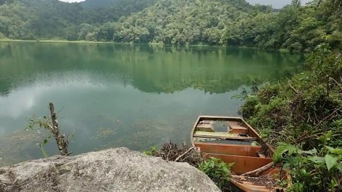 Pesona Danau Ranamese,  Permata di Dikelilingi Hutan di Manggarai Timur