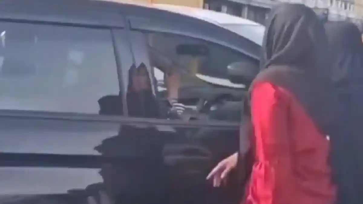 Ribut Besar saat Dua ASN Kantor Imigrasi Tepergok Selingkuh, Didamprat Pasangan Masing-masing