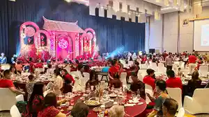 Kemeriahan-Tradisi-Imlek-2024-yang-Kental-di-HARRIS-Hotel-Solofds321.jpg