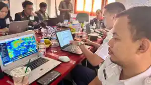 20251103_Ruang-posko-Operasi-Modifikasi-Cuaca-di-Kota-Semarang_1.jpg