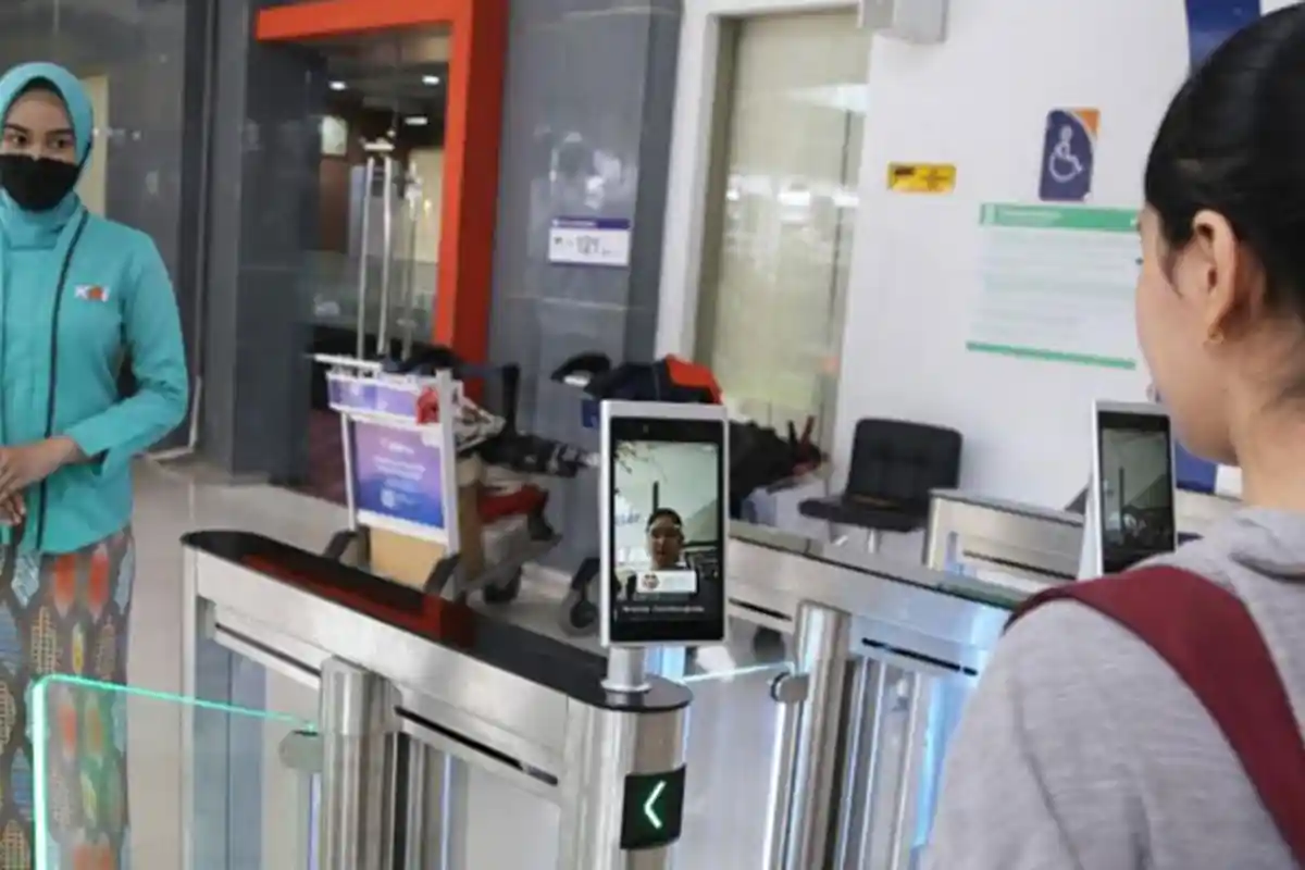 Boarding Tiket KA Jarak Jauh Pakai Sistem Face Recognition, Amankah Data Penumpang? Ini Kata KAI