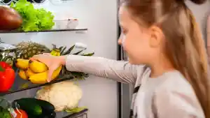 ilustrasi-menyimpan-buah-buahan-di-kulkas.jpg