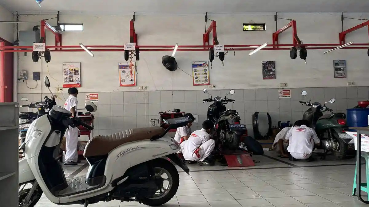 AHASS Jadi Andalan Saat Hari Libur, Warga Semarang Pilih Servis Motor di Akhir Pekan - Tribunjateng.com