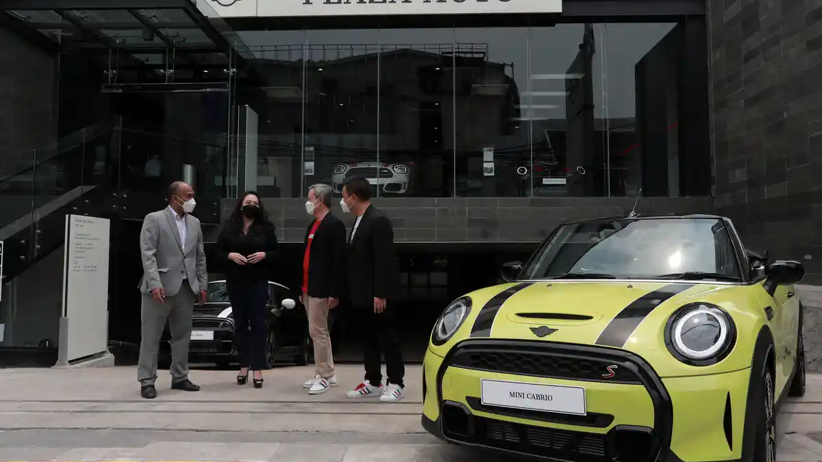 Berkat Jurus Ini, Penjualan Mobil Premium Mini Naik Hingga 70 Persen