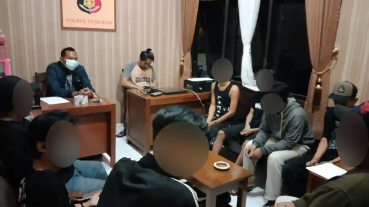 Kedapatan Nyalakan Petasan, 8 Pemuda di Kulon Progo Diamankan Polisi
