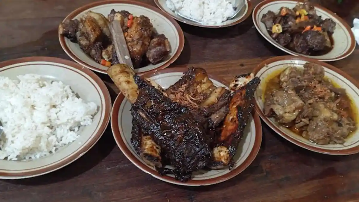 Rekomendasi Kuliner Jogja : Iga Bakar yang Empuk dan Buka 24 Jam di Iga Bajog Asli