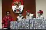 KPK Gelar Barang Bukti Kasus Suap Kendari