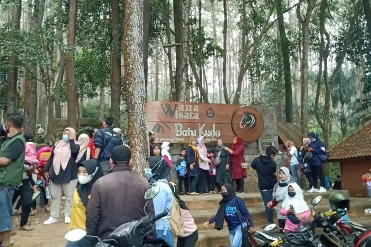 Rekomendasi Tempat Wisata Bandung Timur di Batu Kuda Gunung Manglayang, Bisa Piknik hingga Berfoto