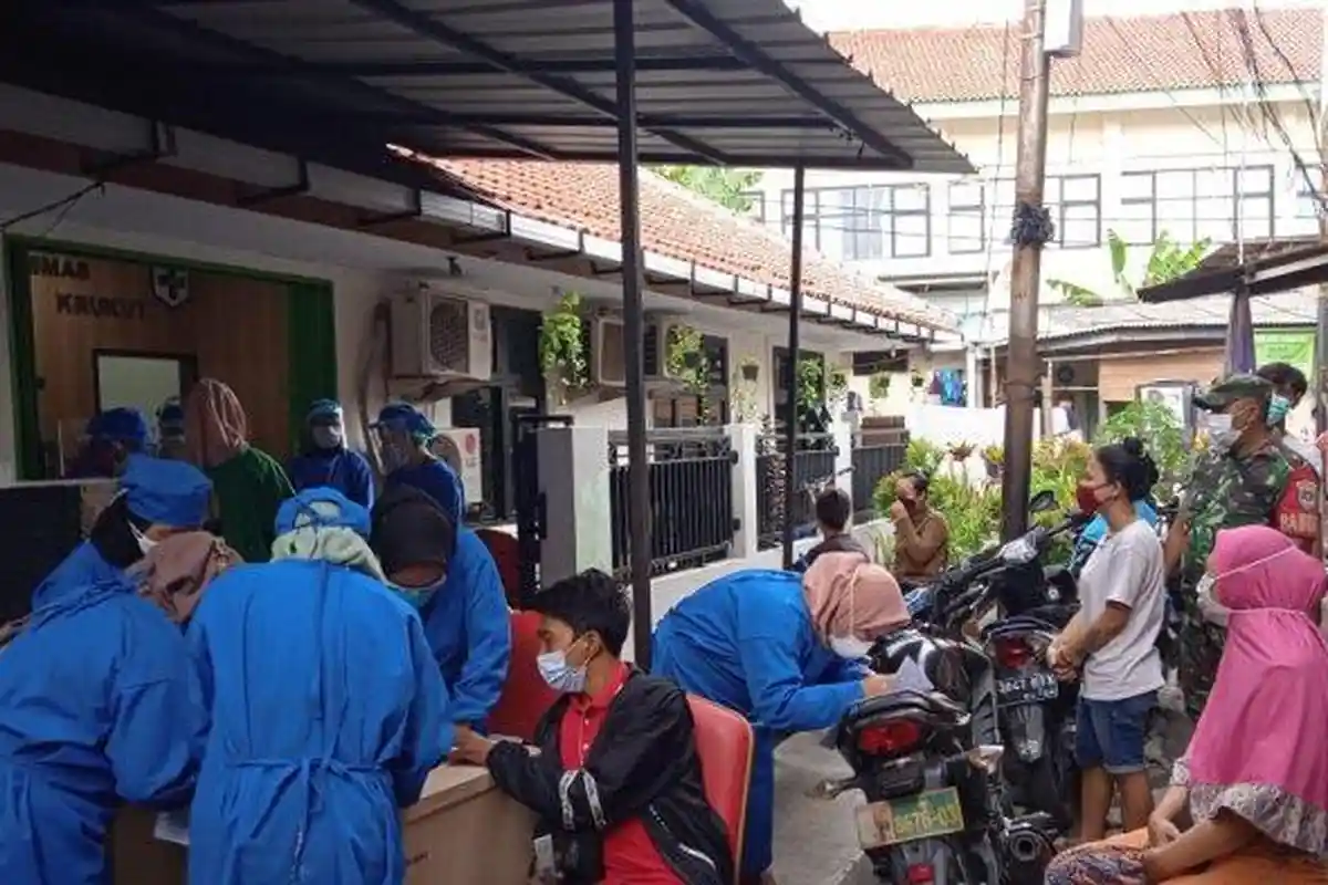 Kondisi Terkini 36 Warga Krukut yang Positif Covid-19 hingga Gejala yang Dialami