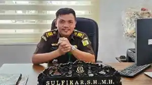 Kasi-Pidsus-kejari-Maros-Sulfikar.jpg