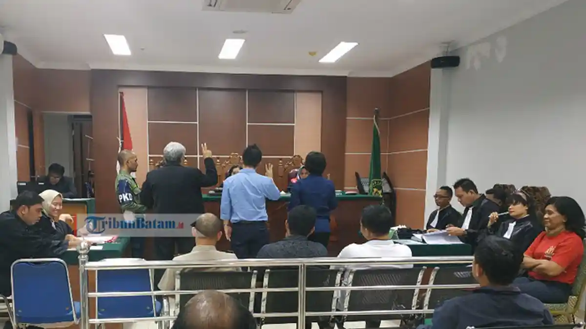 Dorkas Hanya Tersenyum Dengar Keterangan Saksi Korban, Sidang Sengketa Lahan Sempat Riuh