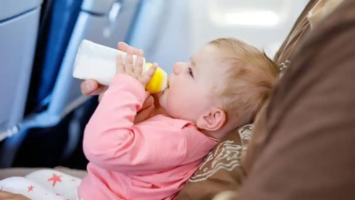 Mengatasi GERD Pada Bayi Agar Tak Gumoh dan Muntah Berulang Kali