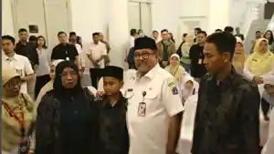 WAGUB-BERI-SANTUNAN-Suasana-haru-menyeli.jpg