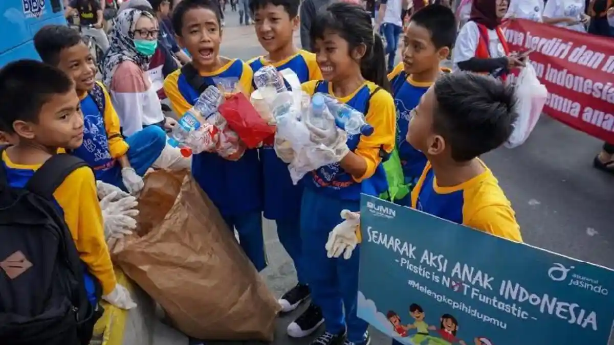 Libatkan Siswa SD untuk Kampanye Pengurangan Penggunaan Plastik Sekali Pakai