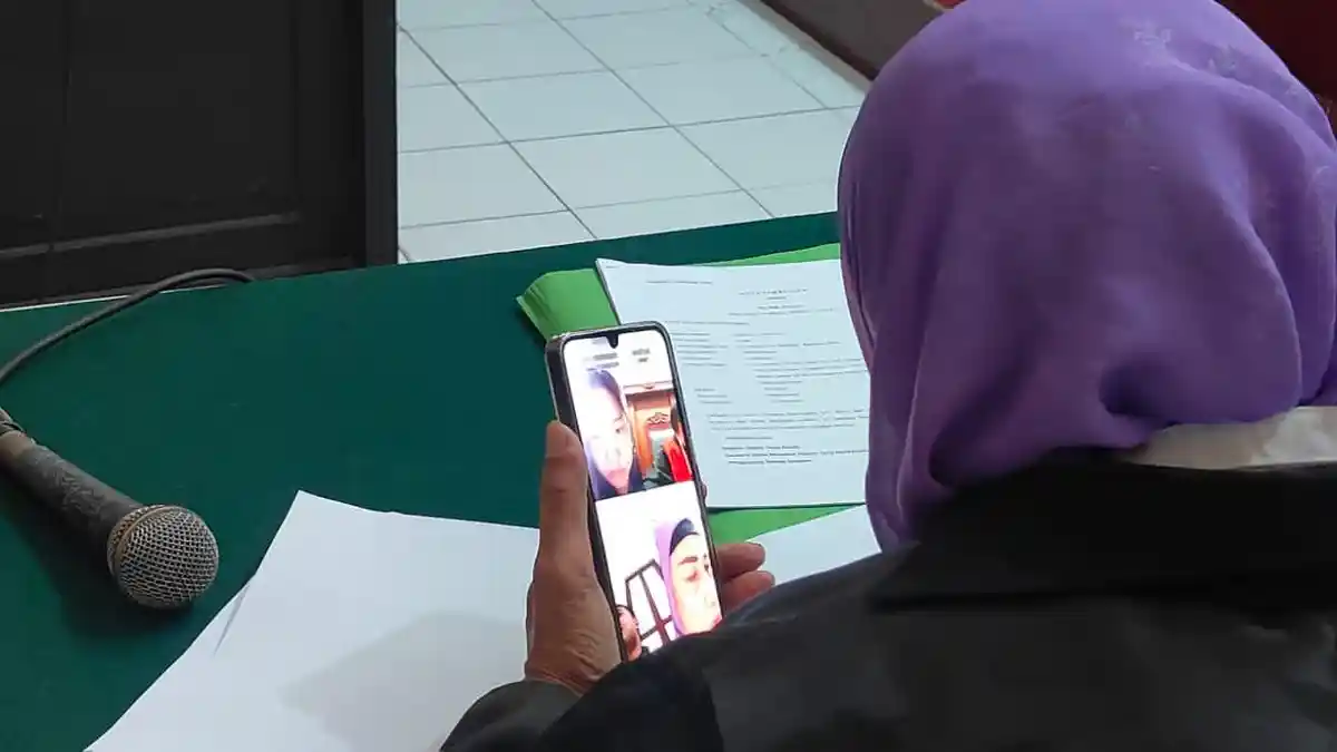 Cewek di Surabaya Pembegal Taksi Online hingga Tewas Minta Bebas dari Hukuman