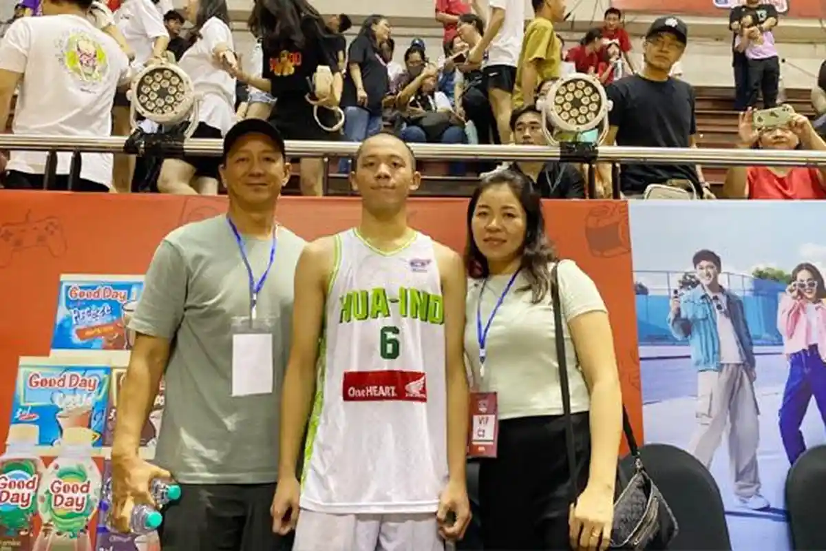 Motivasi dan Pertimbangan Orang Tua Liu Luis Fanderson Phiong Memilih SMA Kolese Santo Yusup Malang