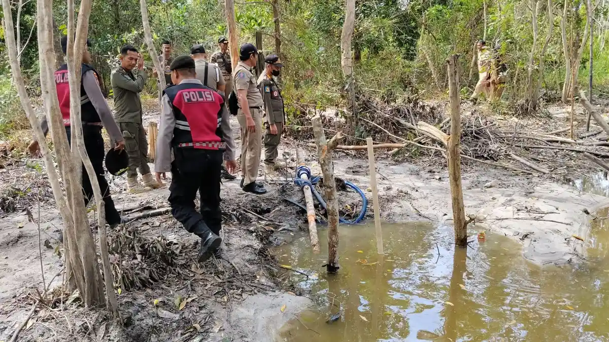 Lahan Dinas Ditambang, Satpol PP Bersama Rombongan Turun Lapangan