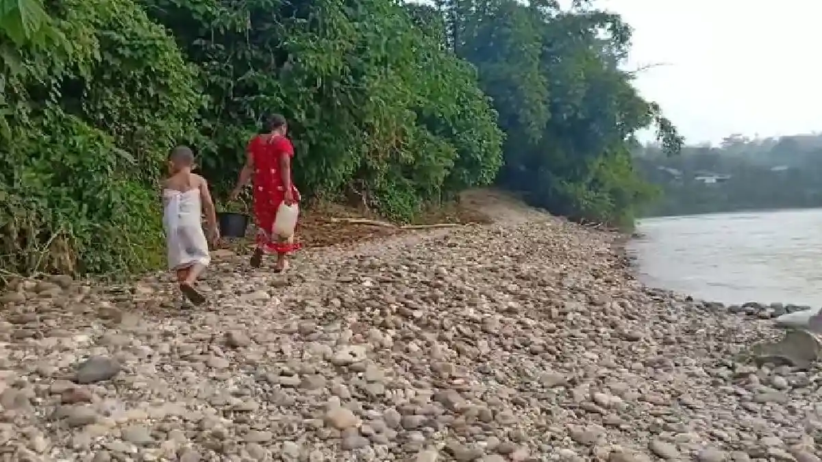 Sumur Warga Bathin VIII Kering, Terpaksa Pakai Air Sungai, DLH Sarolangun Imbau Pakai Penyulingan