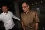 Irman Mantan Dirjen Dukcapil Kemendagri Jalani Pemeriksaan